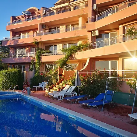 Seaview Complex Karia12 *