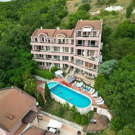 Seaview Complex Karia12